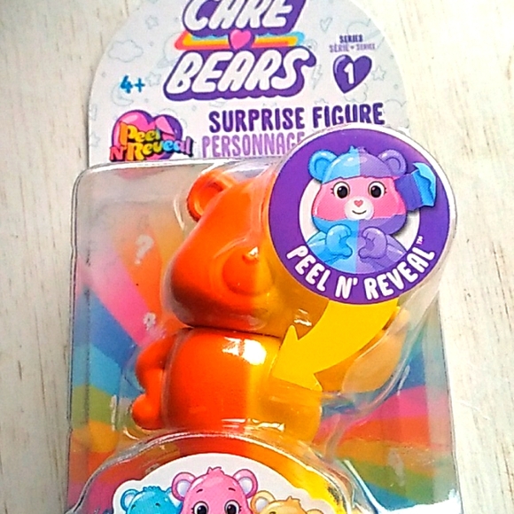 Carebear Surprise Collectible Mini figure - Picture 2 of 5